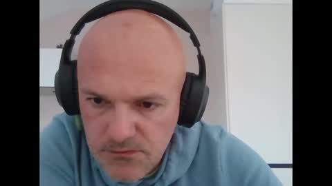 Snapshot of whiteeaglesrb chatting on February 20, 3:52 pm whiteeaglesrb online show from February 20, 3:52 pm