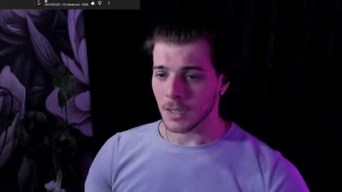 Gus online show from July 22, 8:23 pm