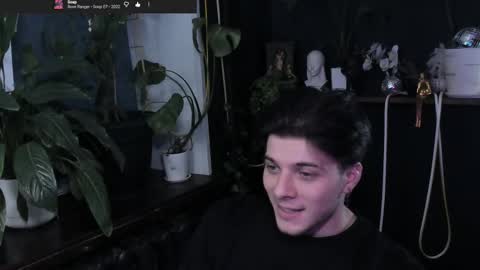 Gus online show from December 15, 9:56 pm