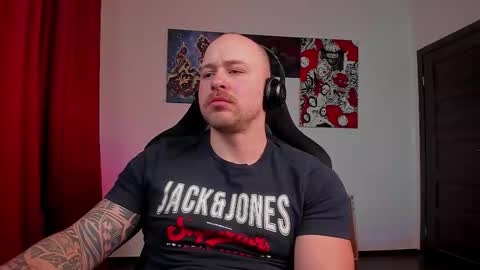 VI online show from February 25, 6:31 pm