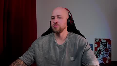 VI online show from December 13, 5:32 pm