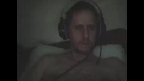 williamhung23 online show from January 19, 5:10 am