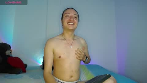 willmonkey online show from December 3, 6:38 pm