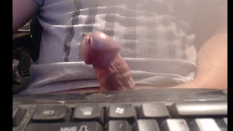 Snapshot of willowstick chatting on December 4, 5:55 pm DrainMyBalls online show from December 4, 5:55 pm