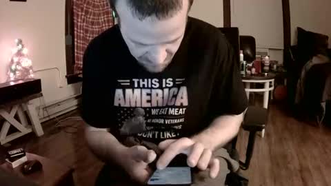 willydogg83 online show from November 28, 9:33 am