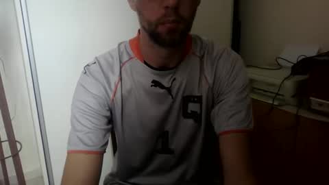 Snapshot of willyturin chatting on December 17, 2:11 pm willyturin online show from December 17, 2:11 pm