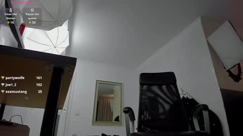 Snapshot of wilsonjules chatting on February 23, 12:37 am WilsonJules online show from February 23, 12:37 am