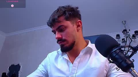 Snapshot of wilsonjules chatting on September 30, 6:08 am WilsonJules online show from September 30, 6:08 am