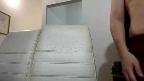 Winniethephoota online show from February 11, 12:15 am