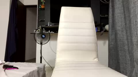 Snapshot of winnieangel chatting on December 2, 11:49 pm Winniethephoota online show from December 2, 11:49 pm