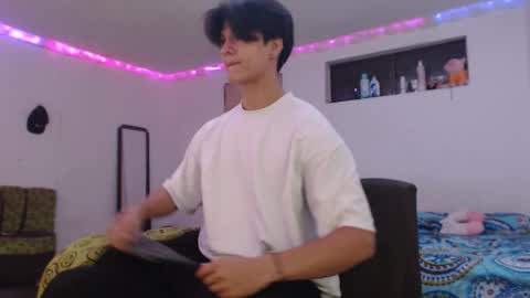 Snapshot of with_ken chatting on October 1, 1:48 pm Ken online show from October 1, 1:48 pm