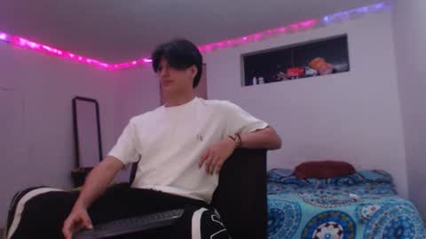 Ken online show from February 9, 1:32 am