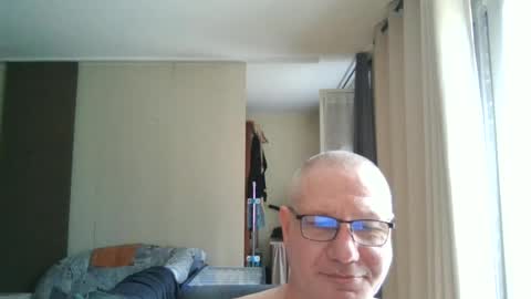 wixer1970 online show from June 23, 2:43 pm