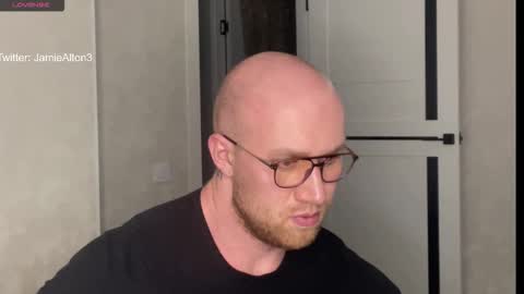 Wlademar online show from October 21, 2:20 pm