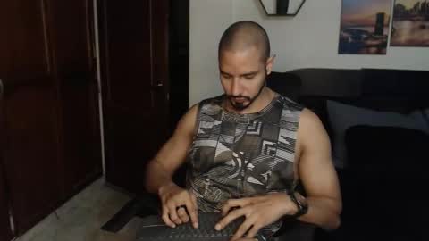 Magnus Dark independent model online show from January 8, 3:19 am