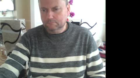 wobble444 online show from February 7, 11:23 am