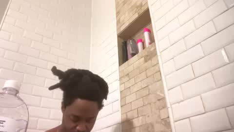 Woodpipe69 online show from December 12, 1:49 pm