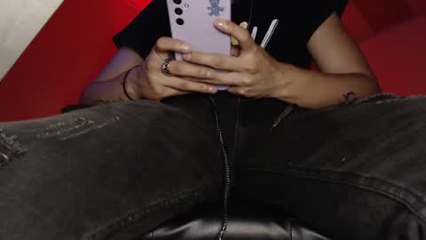 Snapshot of woondeer17 chatting on October 13, 1:55 am Woondeer online show from October 13, 1:55 am