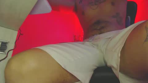 Snapshot of woondeer17 chatting on October 1, 5:06 pm Woondeer online show from October 1, 5:06 pm