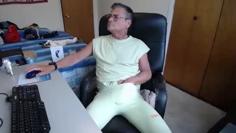 Large one  online show from January 5, 1:36 pm