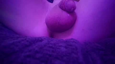 Snapshot of wribry83 chatting on September 17, 12:06 pm wribry83 online show from September 17, 12:06 pm