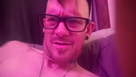 Snapshot of wribry83 chatting on October 29, 1:47 pm wribry83 online show from October 29, 1:47 pm