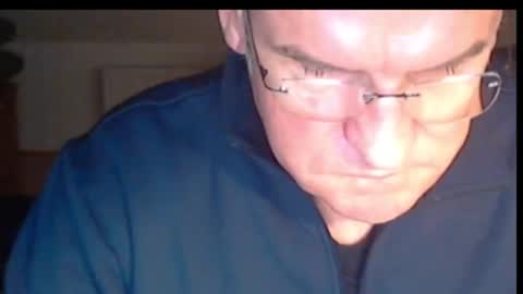 Wuki online show from November 27, 3:27 pm