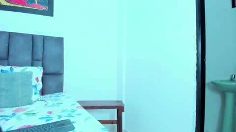 wyatt online show from November 18, 12:31 pm