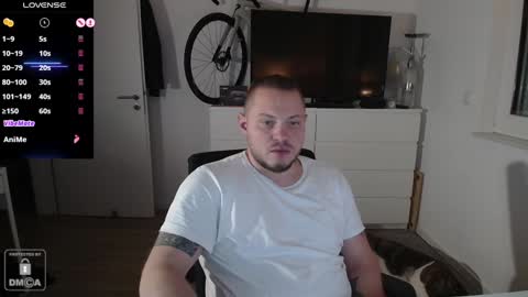 Snapshot of x19marco93x chatting on December 22, 2:49 pm x19marco93x online show from December 22, 2:49 pm