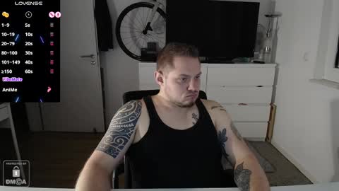 Snapshot of x19marco93x chatting on February 23, 5:46 pm x19marco93x online show from February 23, 5:46 pm