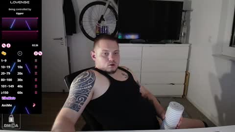 Snapshot of x19marco93x chatting on March 7, 7:49 pm x19marco93x online show from March 7, 7:49 pm