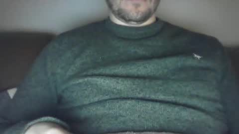 Snapshot of x_yes chatting on December 21, 11:24 pm x_yes online show from December 21, 11:24 pm