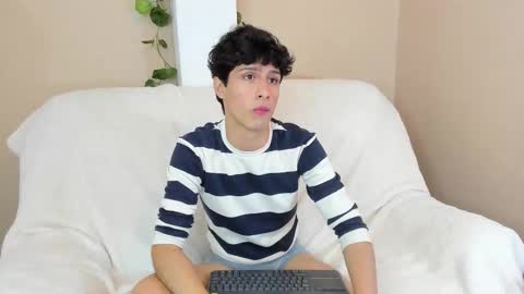 xam_collen online show from February 3, 3:50 pm