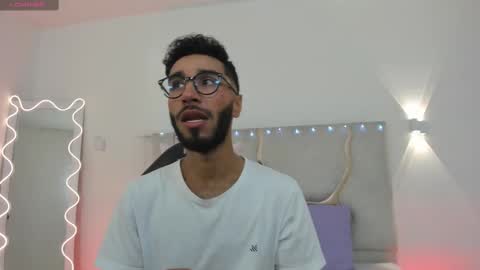 ISSANDER online show from December 12, 8:10 pm