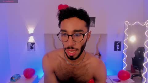 ISSANDER online show from February 14, 7:44 pm