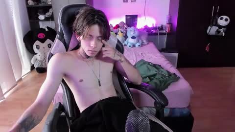 xIce Boy online show from February 24, 1:45 pm