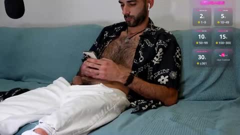 XoRylan online show from January 10, 8:33 pm