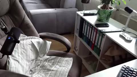 xsolohamster92 online show from June 10, 4:07 pm