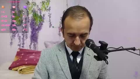 xthesexybossx online show from September 28, 3:32 pm