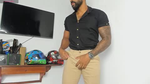 Stipp3r online show from December 18, 12:45 pm