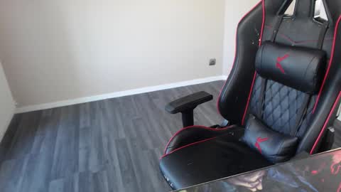 xtrakil online show from October 12, 3:06 pm