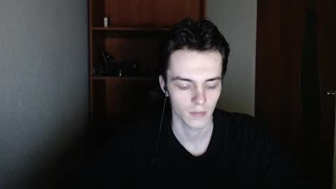 traqqq online show from September 15, 7:15 pm