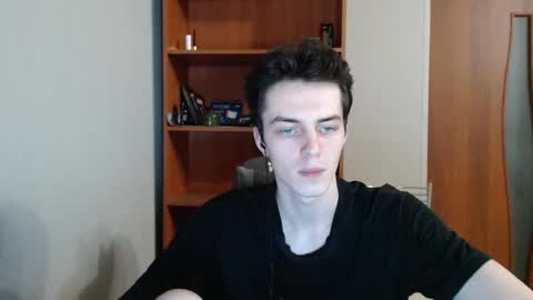 traqqq online show from September 23, 8:41 pm