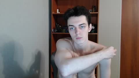 traqqq online show from September 24, 8:51 pm