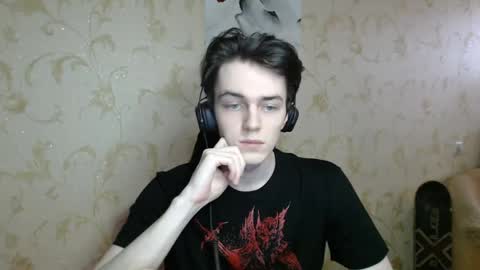 traqqq online show from March 20, 2:10 pm