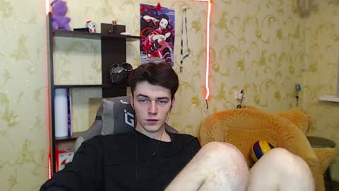 traqqq online show from January 27, 7:56 pm