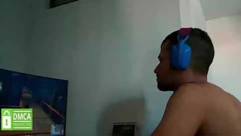 xuyeeg online show from February 20, 9:42 pm