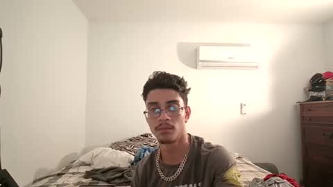 XxJasoneecxX online show from February 3, 1:52 am