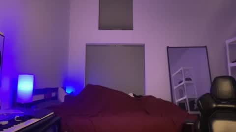 xxtremeinsertions online show from January 18, 9:24 am