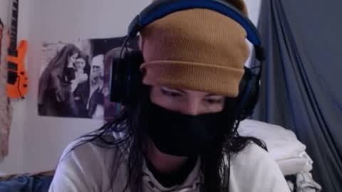 David Fox online show from December 22, 5:04 am